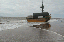 1302073379_wheatstone_m4_with_r2_-_mast_up_on_beach_-_tide_coming_in6